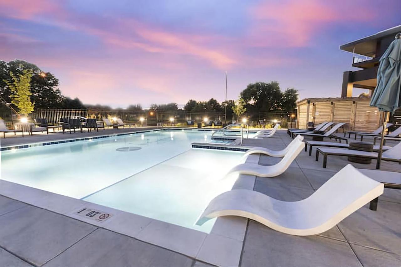 Modern Dwntwn 1 Bdrm Apt Pool Gym Free Parking Indianapolis Ngoại thất bức ảnh